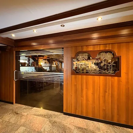 Ξενοδοχείο Rebstock 3*