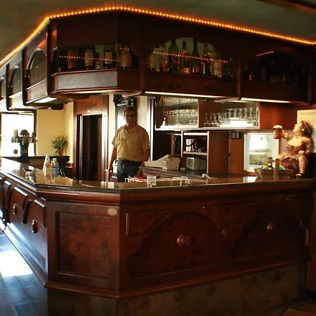 Rebstock Szálloda 3*